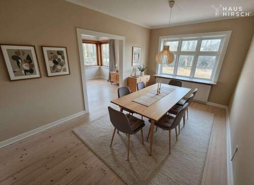 Aussattungsvariante - (KI generiert) - 