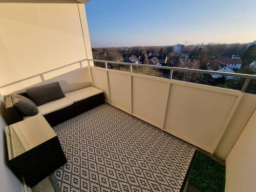 Loggia - Möblierte, schön geschnittene 2-Zimmer-Wohnung mit Loggia, EBK & TG-Stellplatz am Appelhofweiher