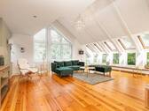 Die Seeliebe - Die Seeliebe - Lichtdurchflutete Dachgeschossmaisonette mit Stellplatz am Großen Wannsee
