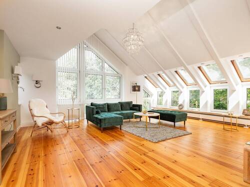Die Seeliebe - Die Seeliebe - Lichtdurchflutete Dachgeschossmaisonette mit Stellplatz am Großen Wannsee