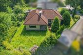 Massivbauweise mit Klinkerfassade und Walmdach - Bungalow mit 142,00 m&sup2; in Munster zum Kaufen