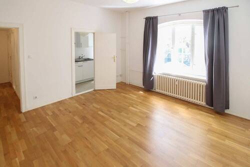 Titelbild - Stilvolle 1-Zimmer-Wohnung in begehrter Lage von Berlin-Friedenau