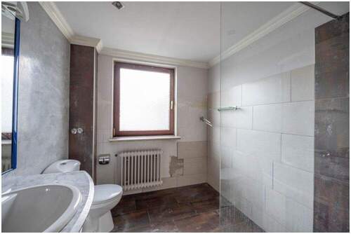 Badezimmer - Einfamilienhaus mit 101,00 m&sup2; in Elmshorn zum Kaufen