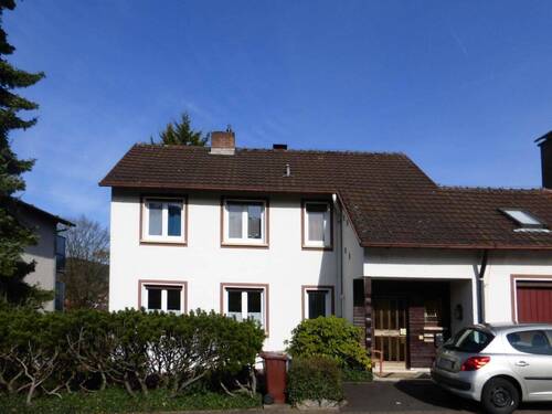 Vorderansicht - 7 Zimmer Mehrfamilienhaus, Wohnhaus zum Kaufen in Bad Orb