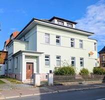 Großzügiges Wohnen mit Charme – Gemütliche 5-Zimmer-Wohnung mit Gartennutzung, Garage & Stellplatz - Eisenberg