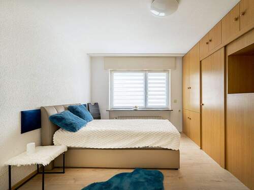 Schlafzimmer EG - Mehrfamilienhaus, Wohnhaus mit 189,10 m² in Karlsruhe / Neureut zum Kaufen