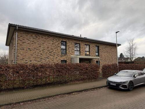 Strassenansicht - 2 Zimmer Etagenwohnung zur Miete in Quickborn