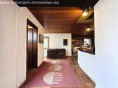 Flur mit Garderobe - 