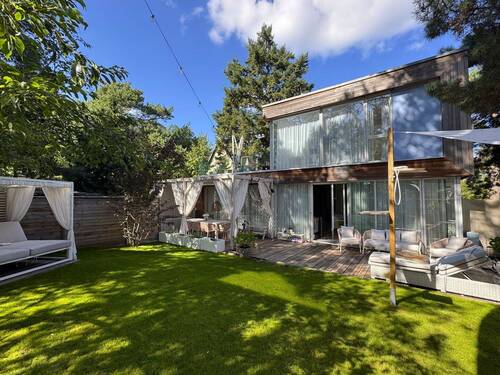 Hausrückansicht - 7 Zimmer Einfamilienhaus zum Kaufen in Berlin