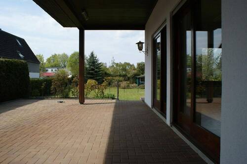 Terrasse mit Gartenblick - 