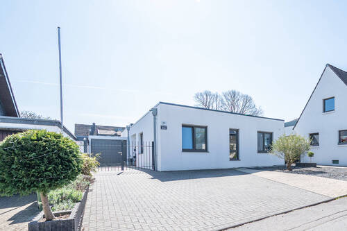 WWW.BOUWENS.DE - 8 Zimmer Einfamilienhaus zum Kaufen in Herzogenrath / Merkstein