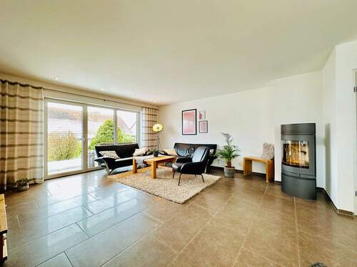 Wohn-Esszimmer2 - 7 Zimmer Mehrfamilienhaus, Wohnhaus zum Kaufen in Rimpar