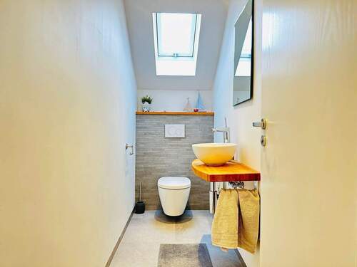 Gäste-WC im Dachgeschoss - 