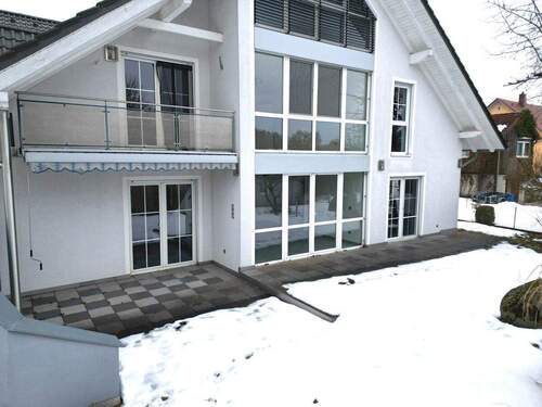 * - 4 Zimmer Doppelhaushälfte zur Miete in Lupburg