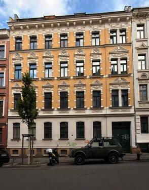 Hausansicht - Altbaucharme mit Balkon nähe Leipziger Auwald
