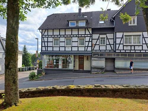 20240815_162827 - 9 Zimmer Mehrfamilienhaus, Wohnhaus in Kürten
