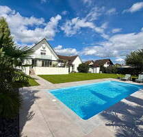 PROVISIONSFREI !!! Exklusives, großes und saniertes Haus mit mit Pool, Garten uvm. - Neuried Dundenheim