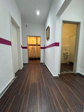 Flur EG.jpg - 7 Zimmer Hotel, Pension, Gasthof in Nürnberg