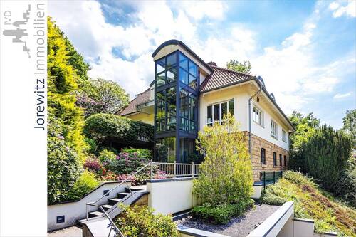 003 - Eingangsansicht - 1 Zimmer Einfamilienhaus in Bielefeld