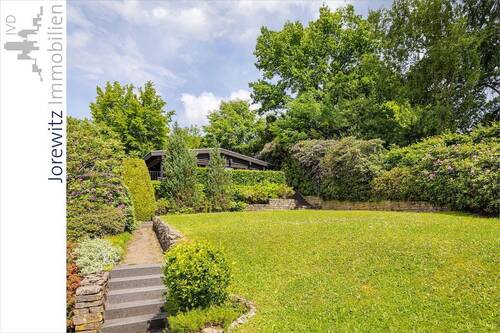 009 - Garten - Blick zum Saunahaus-Gartenhaus - 