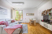 Wohnzimmer 1 OG (1) - 