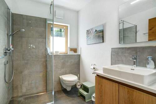 Gäste WC mit Dusche - 