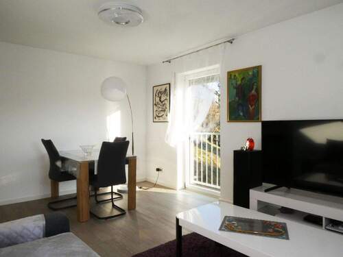 Wohnzimmer mit Essbereich - 