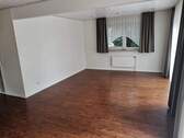 Wohn-/Esszimmer - 
