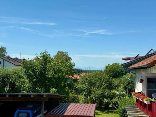 Aussicht - Wohnidylle - Sonnige 3-Zimmer-Wohnung mit großem Balkon und hellen Wohnräumen