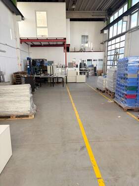 1.Innenansichten (3) - Halle in Illertissen