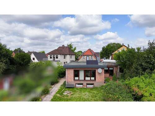 Rückansicht des Hauses - 3 Zimmer Bungalow zum Kaufen in Neumünster