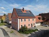 Bild 1 - PERFEKTIONIERT STATT RENOVIERT - Einfamilienhaus mit Garage