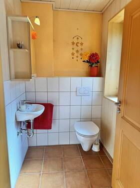 Gäste-WC - Einfamilienhaus mit 190,00 m² in Haundorf zum Kaufen