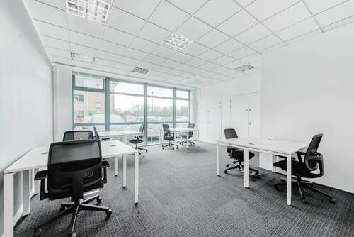 Regus Quatro House 216 Frimley UK Large Office 1.j - Großraumbüros für 15 Personen in Regus Europark