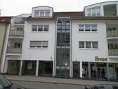 Hausansicht - 2-Raumwohnung mit Loggia - 360,00 EUR Kaltmiete, ca.  60,20 m² Wohnfläche