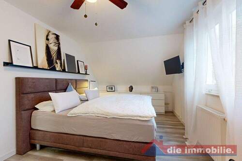 Ruhiges Schlafzimmer mit Wohlfühlcharakter - 