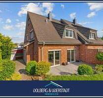 Einziehen & Wohlfühlen: Doppelhaushälfte mit Energieeffizienz A+, Kamin, Garten & Carport - Trittau