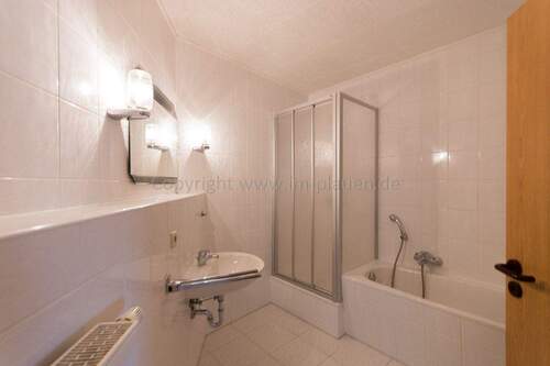 Badezimmer - 3 Zimmer Etagenwohnung in Plauen