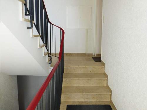 Helles treppenhaus - 3 Zimmer Etagenwohnung in Wächtersbach