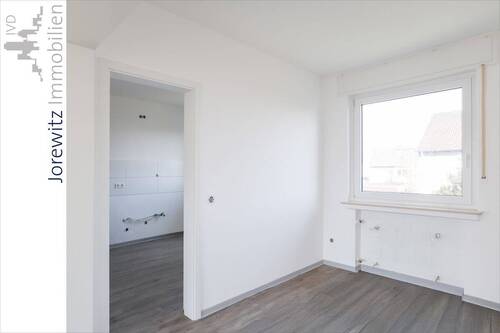 004 - Essen - Zugang Küche - Etagenwohnung mit 80,00 m&sup2; in Bielefeld zur Miete