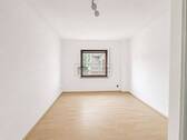 Schlafzimmer - Mehrfamilienhaus, Wohnhaus mit 106,00 m&sup2; in Müssen zum Kaufen