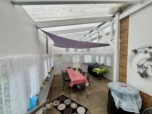 überdachte Terrasse - 