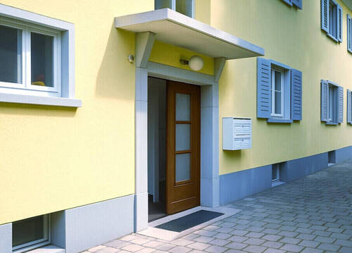 Hauseingang - 2 Zimmer Etagenwohnung zur Miete in Lörrach