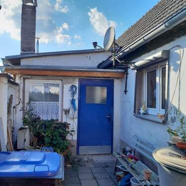 Bild 1 - Haus am ehemaligen Salzigen See Mansfelder Land