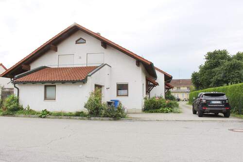 IMG_6318.JPG - Sehr gepflegtes EinfamilienhausDoppelhaushälfte mit gemütlichem Garten und Terrasse in zentraler Lage von Hofkirchen