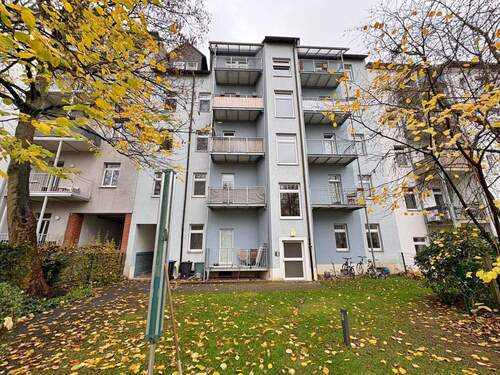 Rückfassade - 3 Zimmer Etagenwohnung in Chemnitz