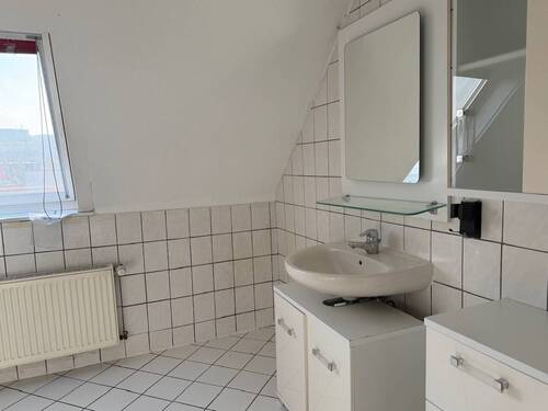 Dachgeschosswohnung Bad - 
