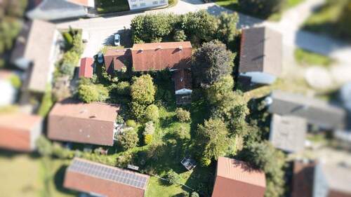 Großes Grundstück mit 1713 m² - Mehrfamilienhaus, Wohnhaus mit 240,00 m² in Egling an der Paar zum Kaufen