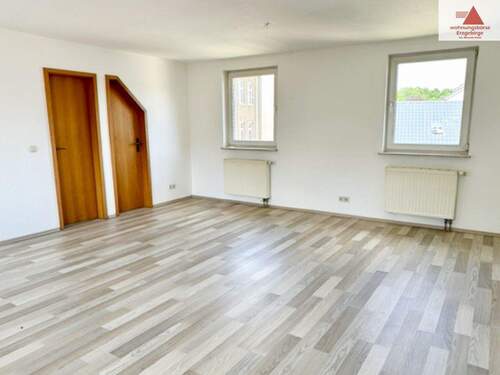 Wohnzimmer - 2 Zimmer Etagenwohnung zur Miete in Annaberg-Buchholz