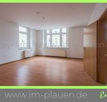 Balkon - Tageslichtbad - Badewanne - Dusche | 2-Zimmer-Wohnung Plauen Preißelpöhl